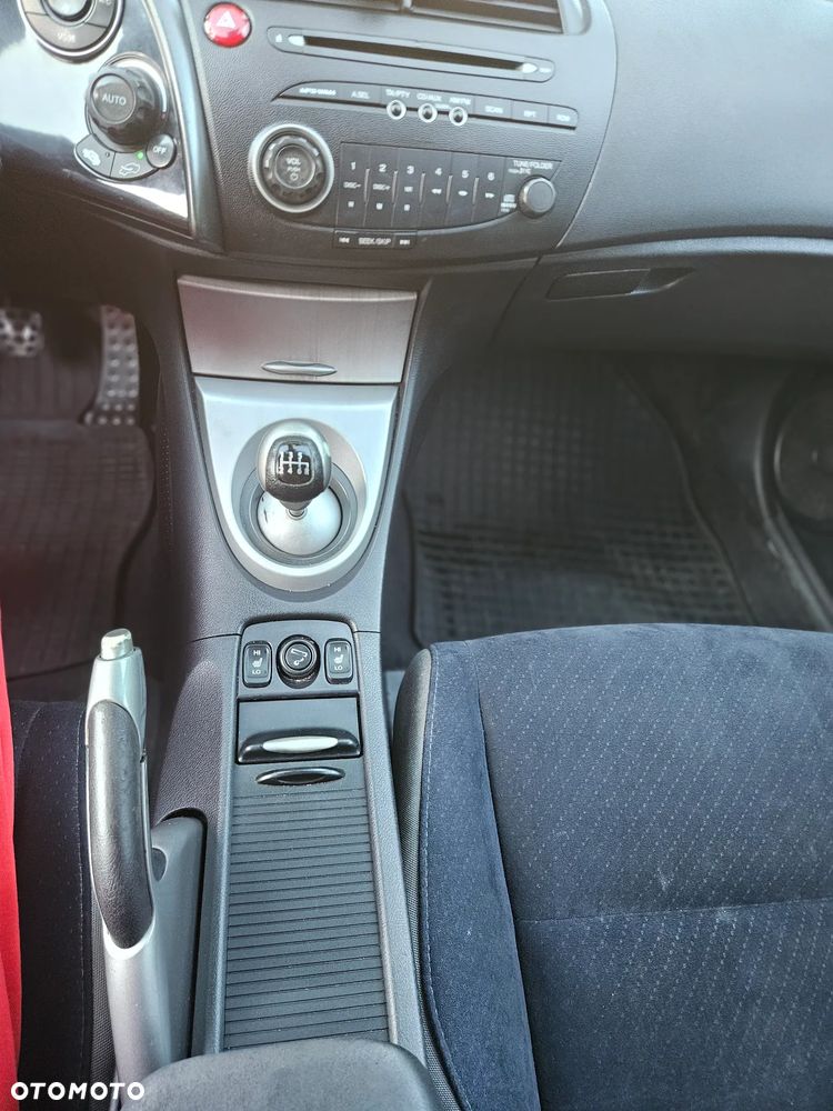 Honda Civic 1.8 Executive - 14
