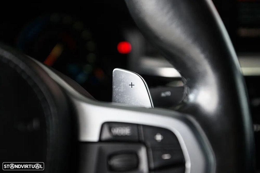 BMW 530 e iPerformance Pack M - 34