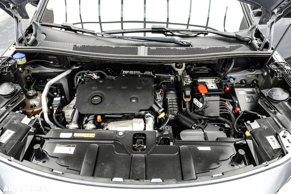 Peugeot 3008 1.5 BlueHDI 130 EAT8 Allure Pack - 24