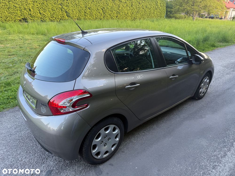 Peugeot 208 95 VTI Allure - 3