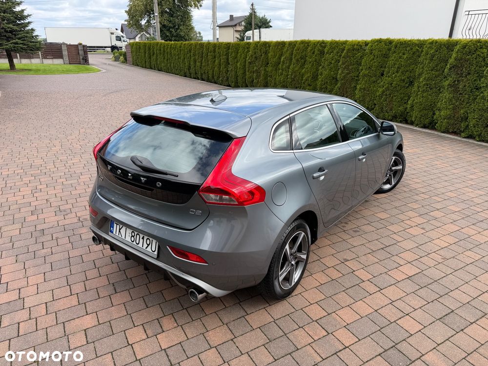 Volvo V40 D2 Drive-E R-Design Momentum - 36