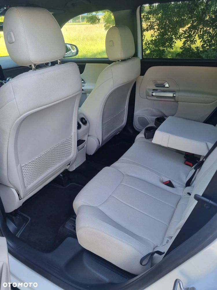 Mercedes-Benz GLB 250 mHEV 4-Matic Progressive 8G-DCT - 11