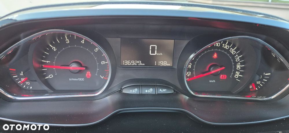 Peugeot 208 1.2 VTi Style - 15