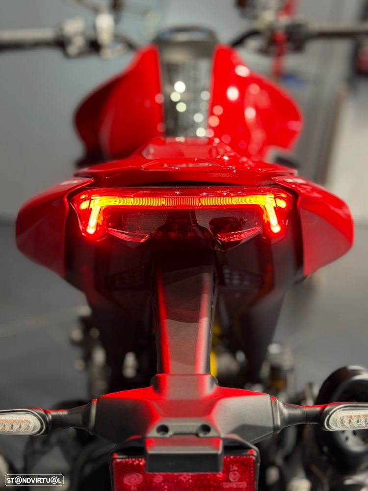 Ducati Monster - 8