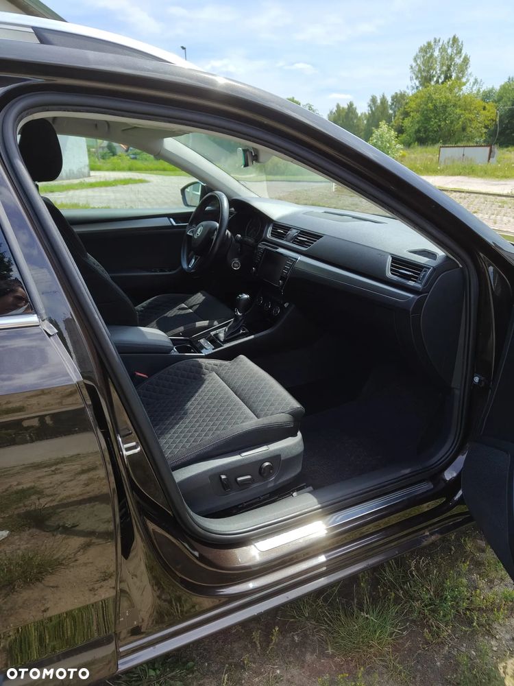 Skoda Superb 2.0 TDI 4x4 Style DSG - 25