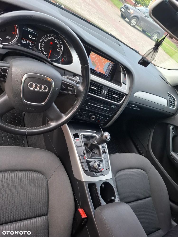 Audi A4 Avant - 30