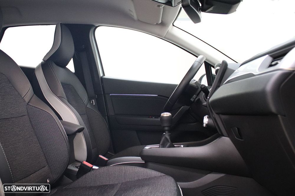 Renault Captur 1.0 TCe Techno Bi-Fuel - 22