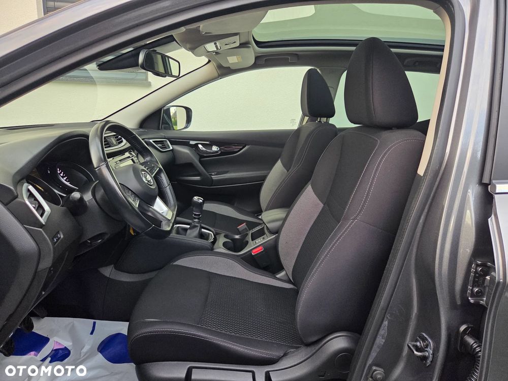 Nissan Qashqai 1.7 dCi N-Connecta - 24