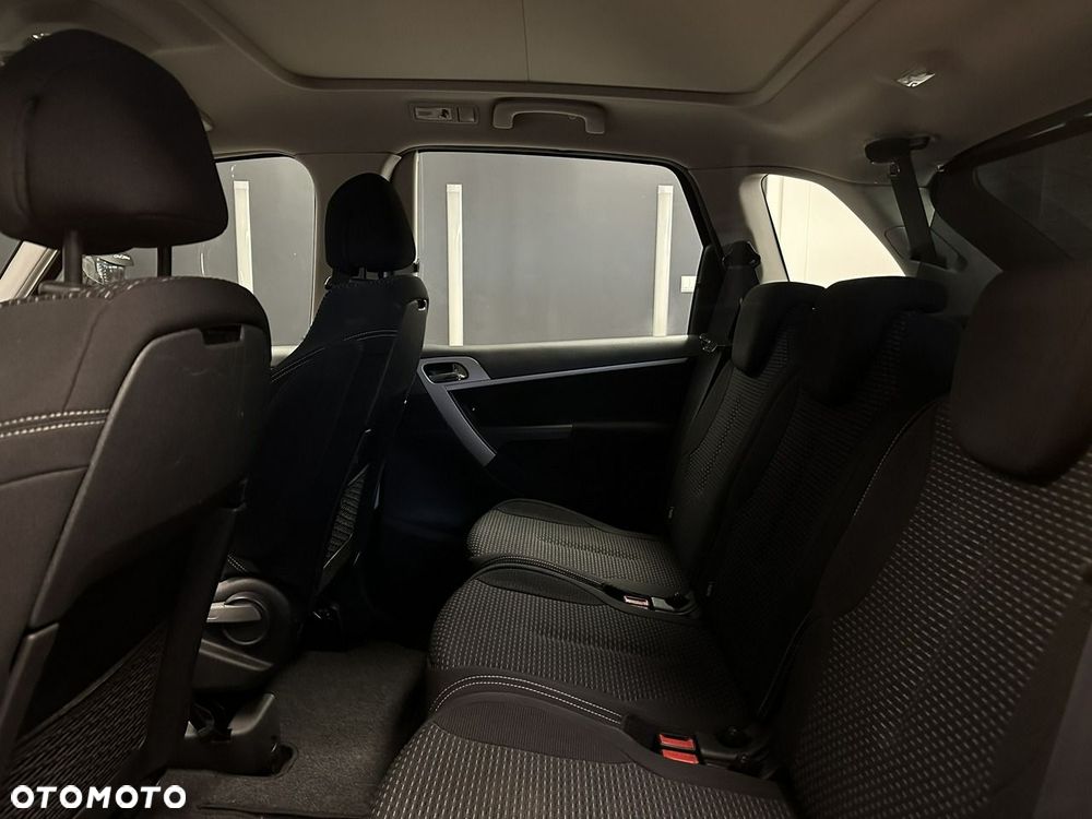 Citroën C4 Picasso - 10