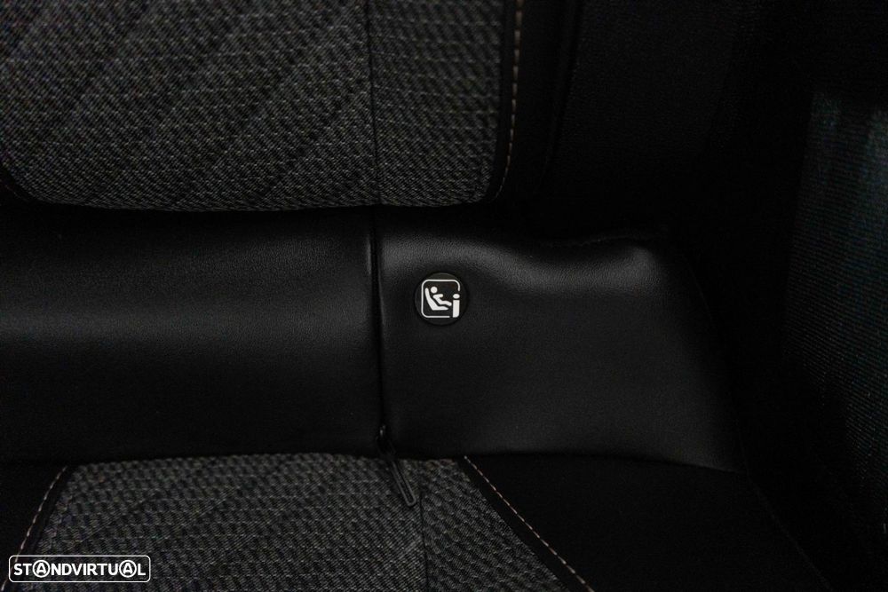 Peugeot 2008 1.2 PureTech Allure Pack EAT8 - 12