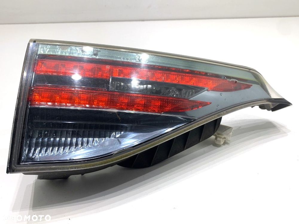 LAMPA TYŁ LEWA WEWNĘTRZNA  LEXUS CT (ZWA10_) 2010 - 2022 200h (ZWA10_) 73 kW [99 KM] Hybryda - 1