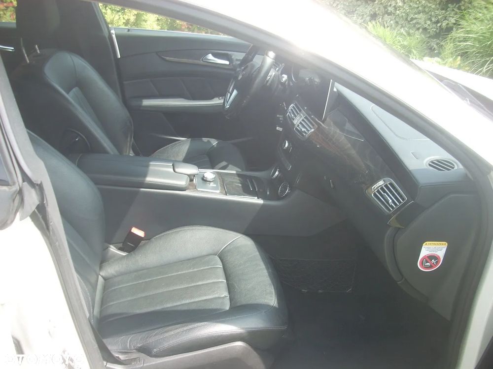 Mercedes-Benz CLS 350 CDI BlueEff - 8