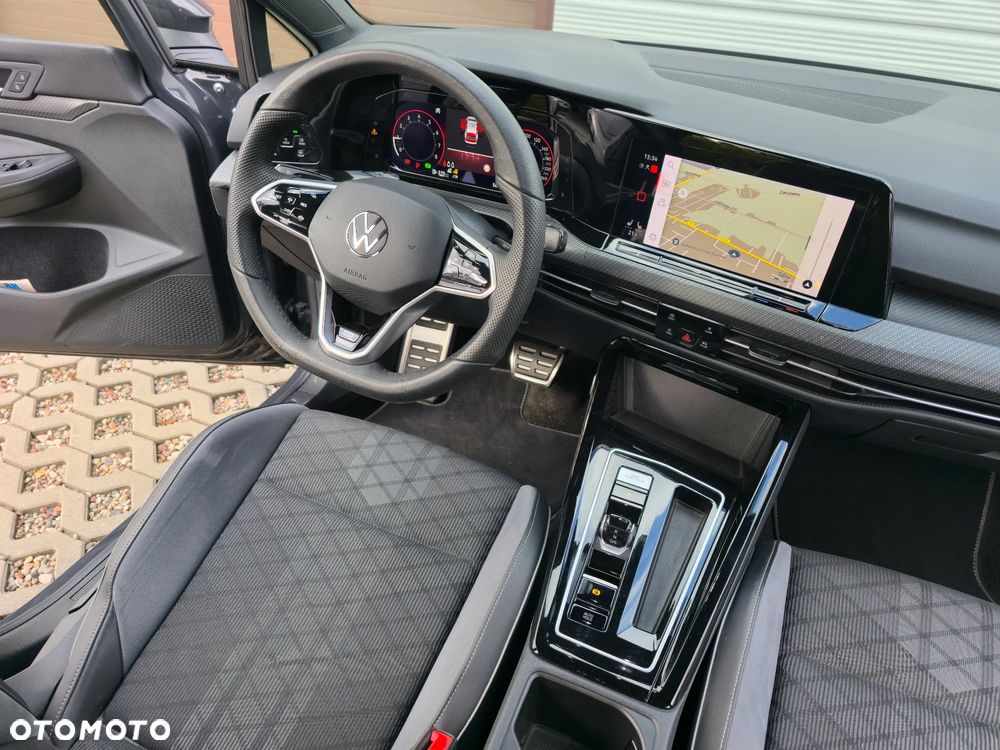 Volkswagen Golf 1.5 eTSI OPF DSG R-Line - 23