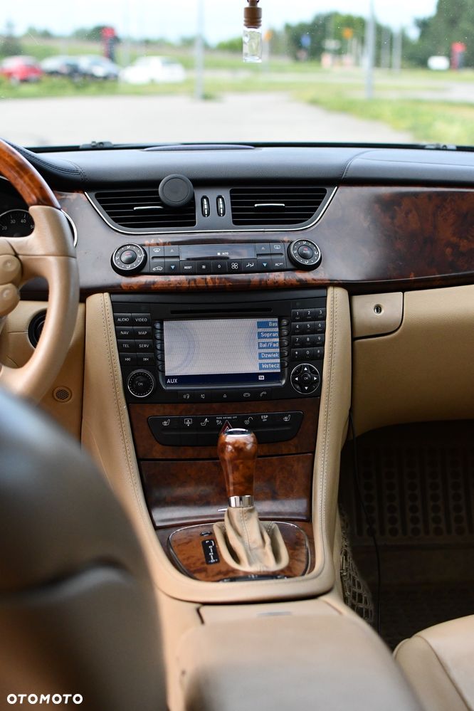 Mercedes-Benz CLS 500 - 28
