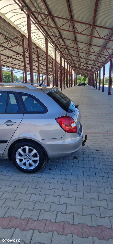 Skoda Fabia 1.4 16V Active - 17