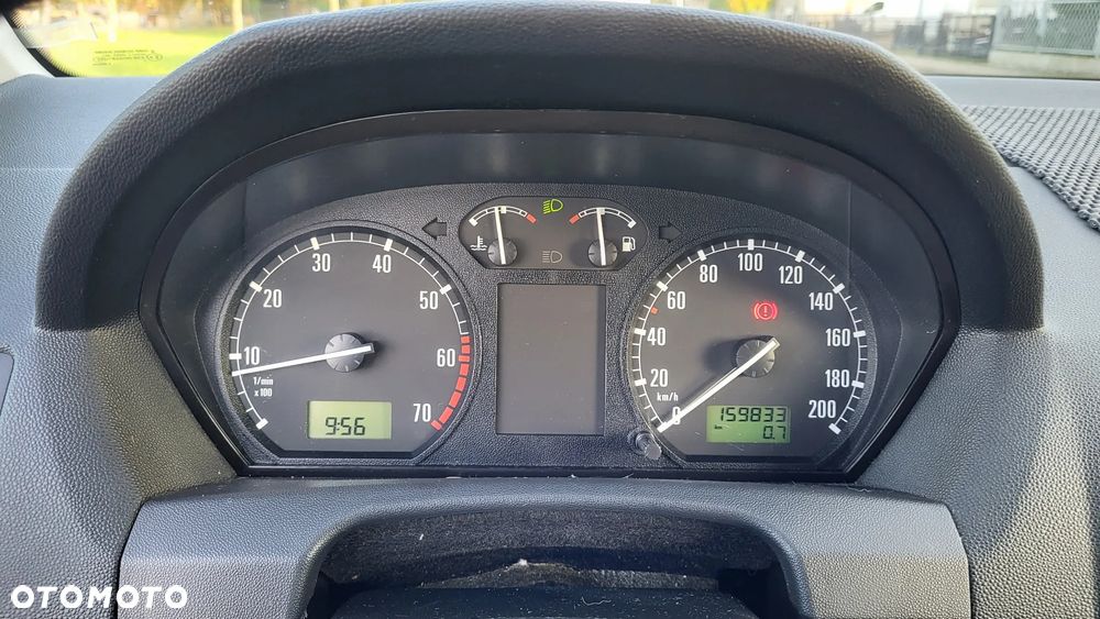 Skoda Fabia 1.2 HTP Extra - 15