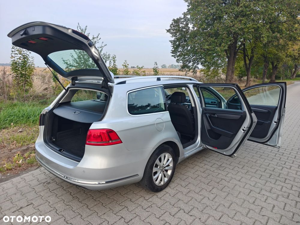 Volkswagen Passat Variant - 14
