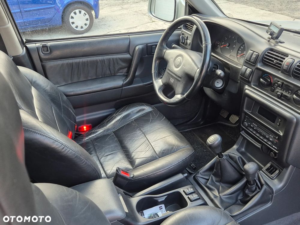 Opel Frontera 2.2 Sport RS - 13