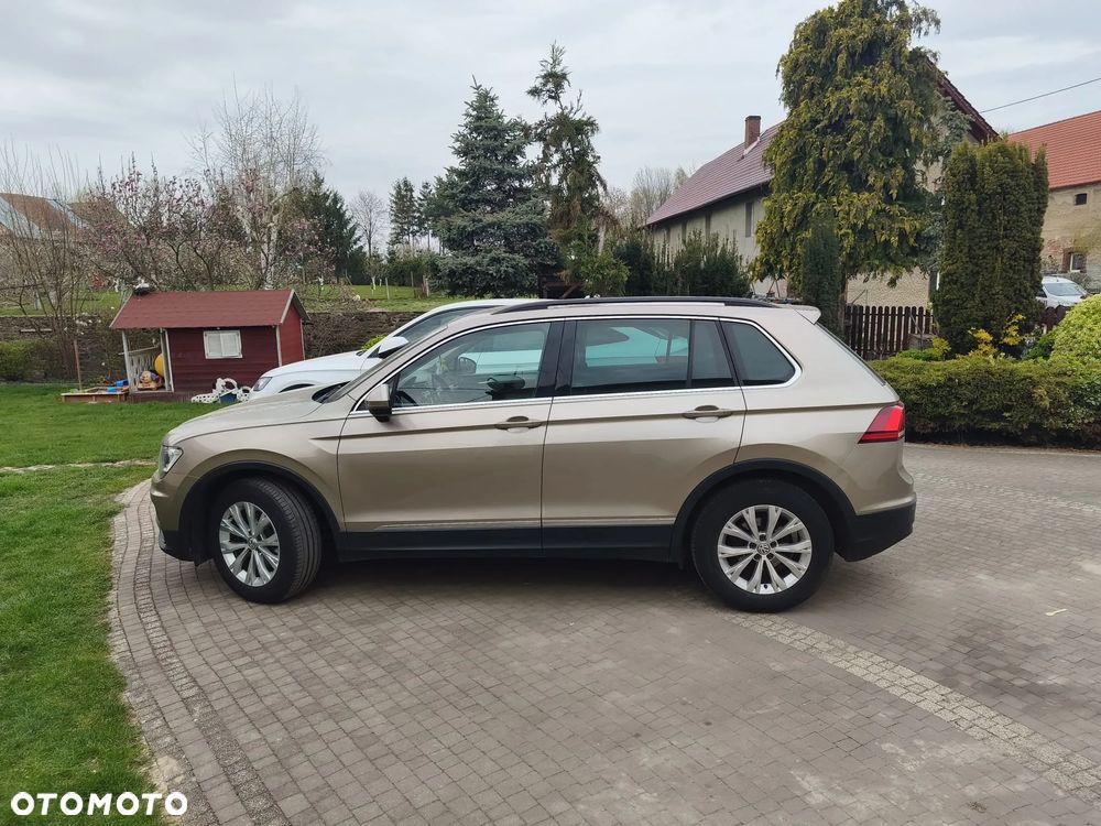 Volkswagen Tiguan - 5