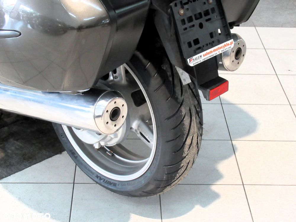 Yamaha FJR - 23