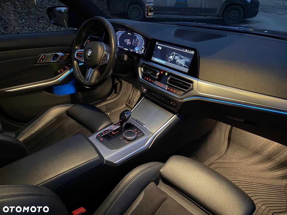 BMW Seria 3 330e Sport Line - 23