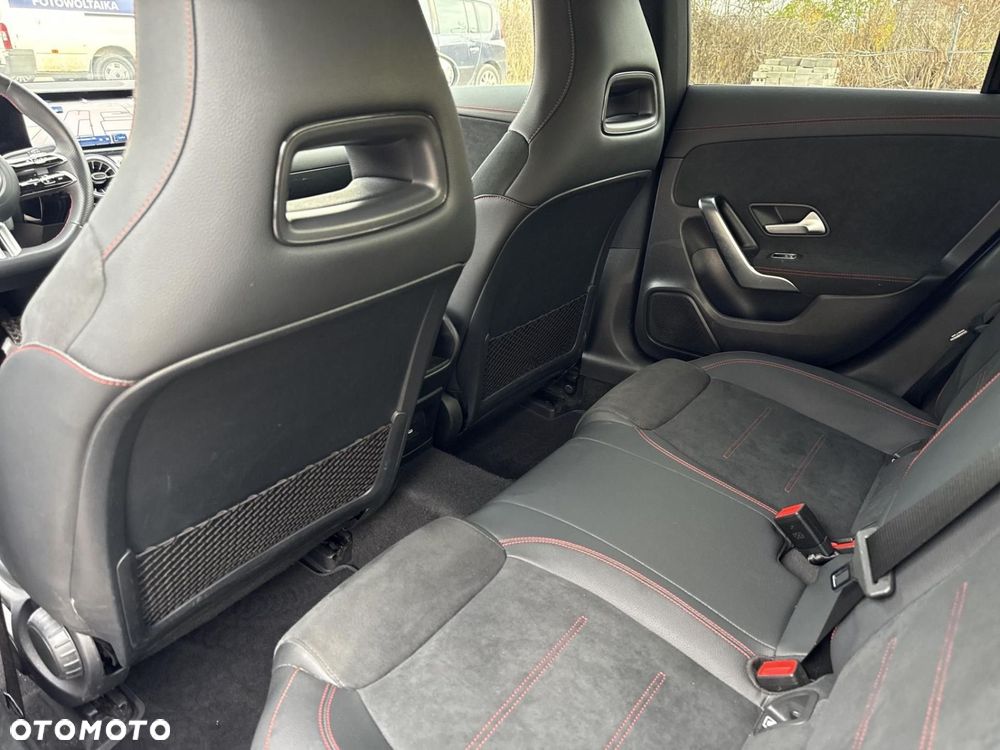 Mercedes-Benz CLA - 14