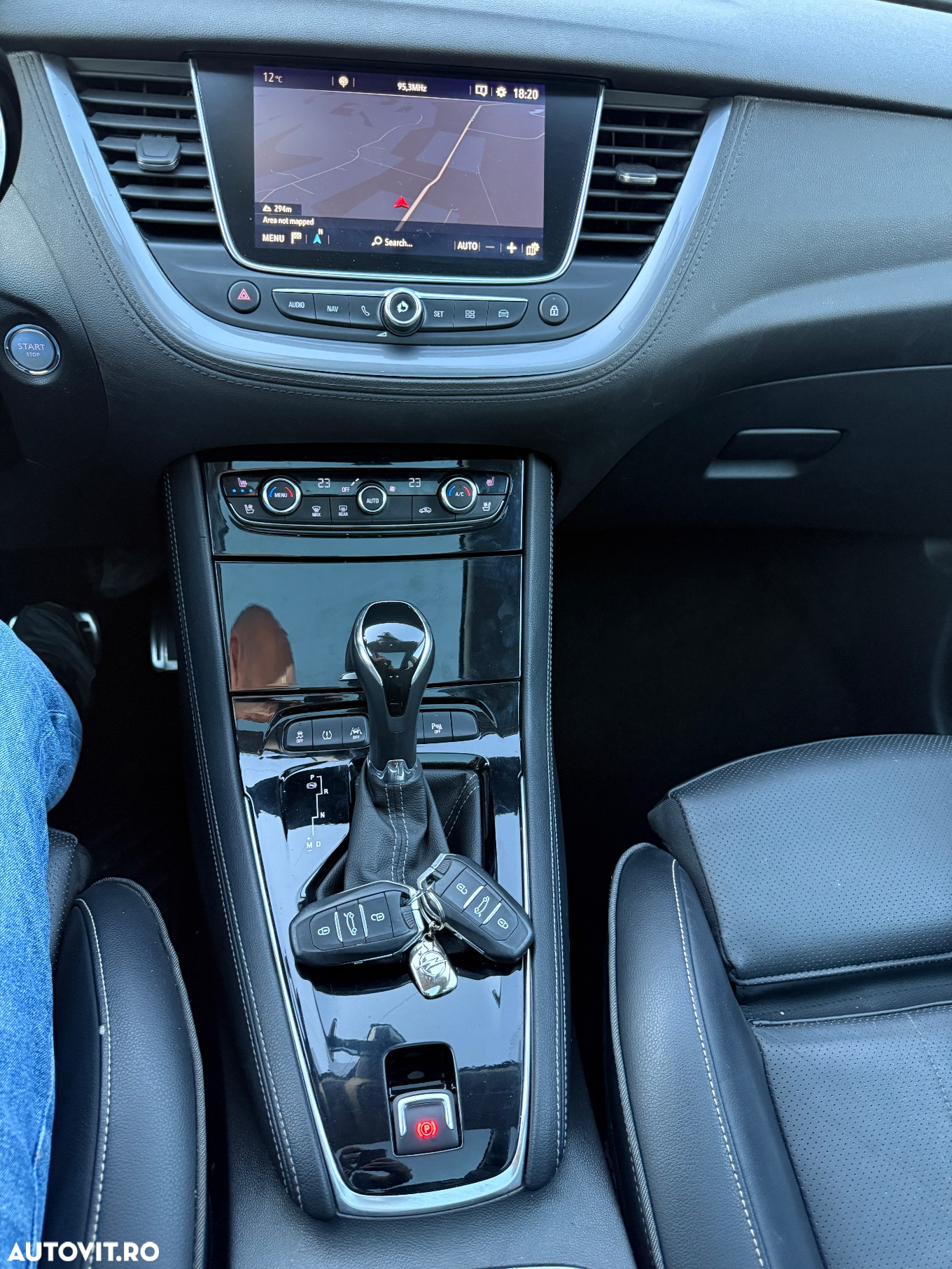 Opel Grandland X 1.6 D Start/Stop Automatik Business Edition - 33
