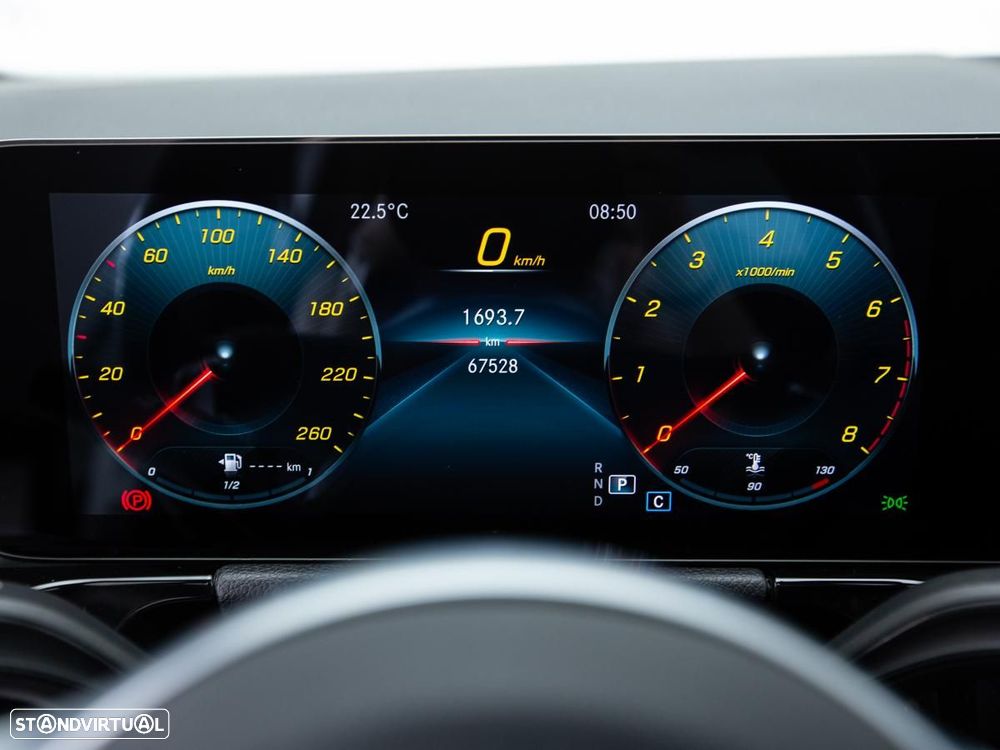 Mercedes-Benz GLA 250 4Matic 8G-DCT - 26