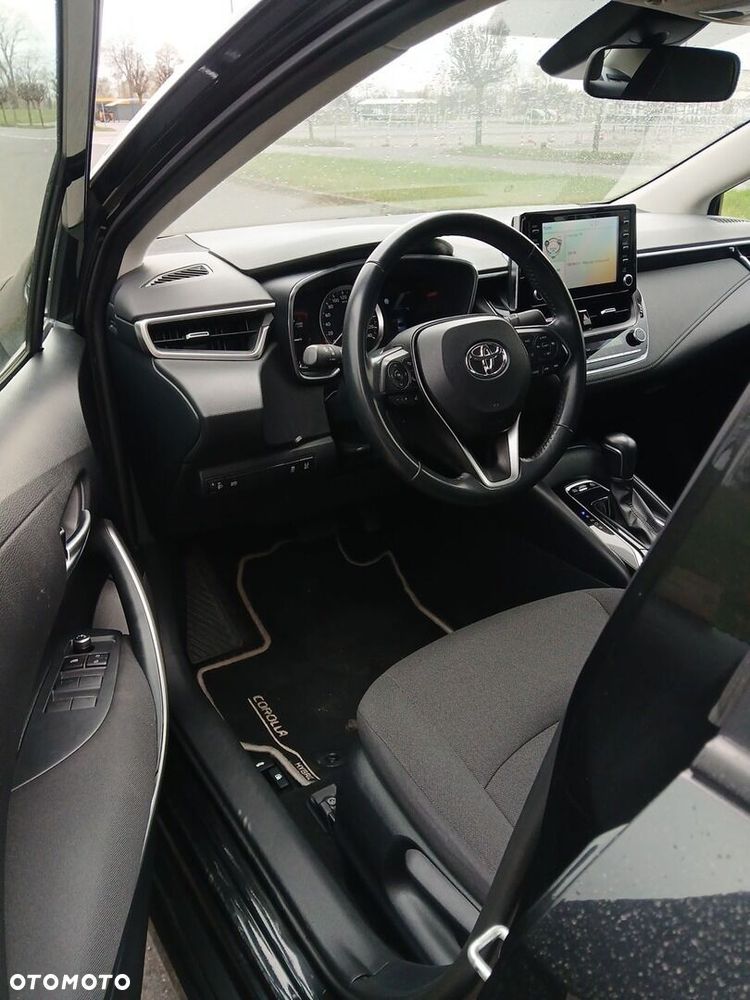 Toyota Corolla 1.8 Hybrid Comfort - 18