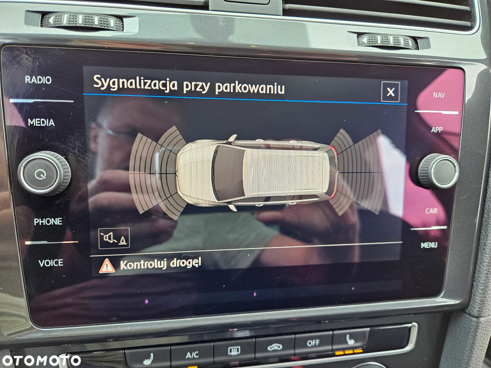 Volkswagen Golf VII 1.6 TDI BMT Comfortline DSG - 21