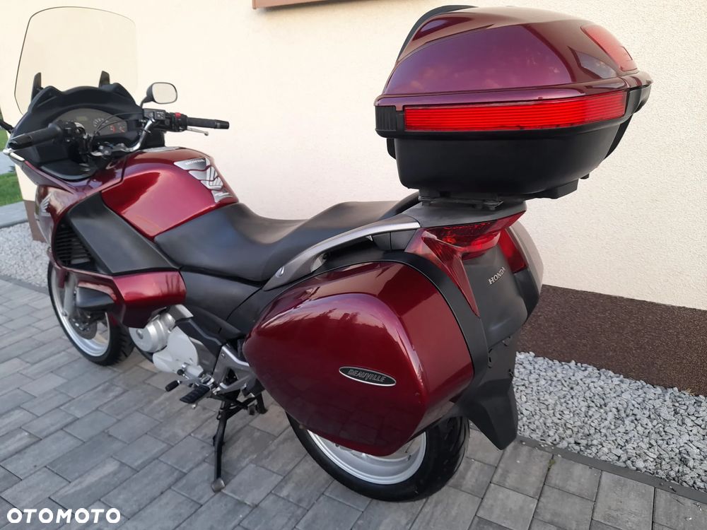 Honda NT - 27