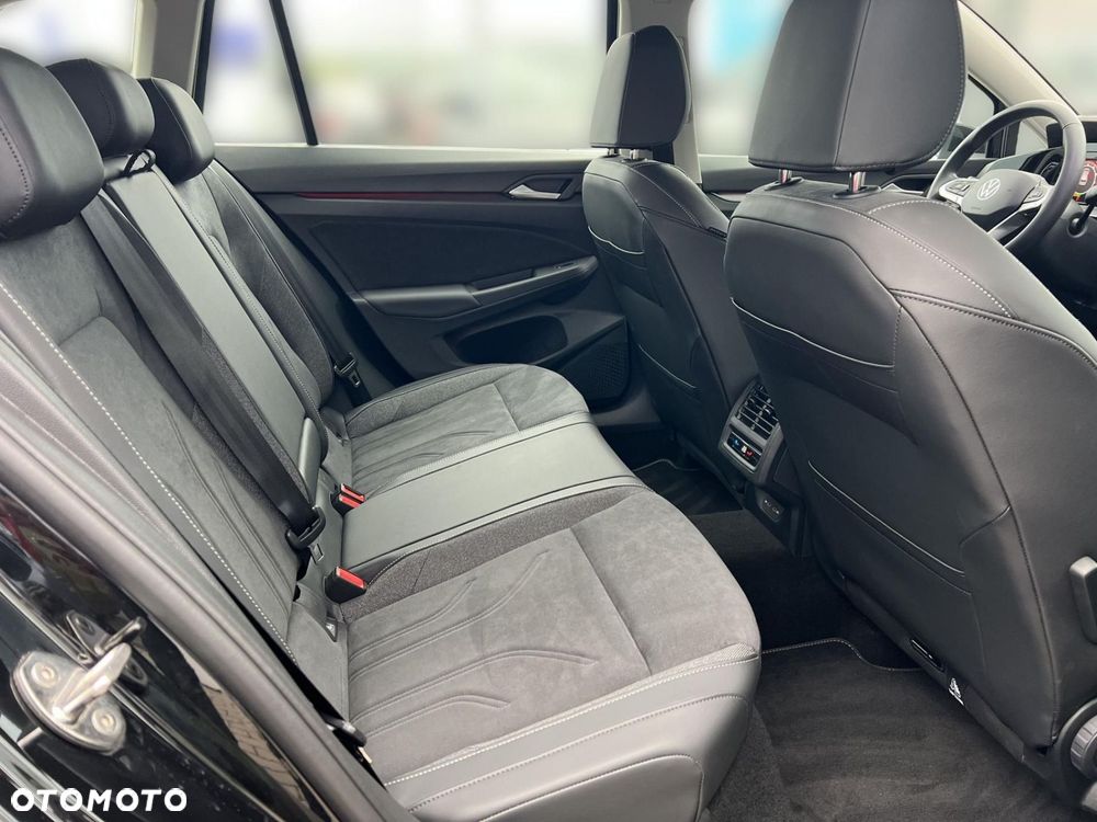Volkswagen Golf 1.5 eTSI mHEV Style DSG - 30