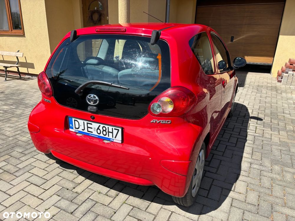 Toyota Aygo CoolRed - 1