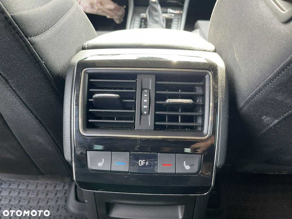 Skoda Superb 2.0 TDI SCR Style DSG - 13