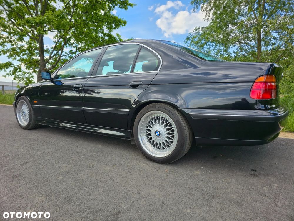 BMW Seria 5 523i - 14