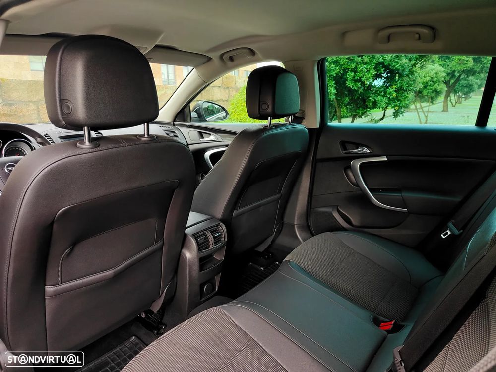 Opel Insignia Sports Tourer 2.0 CDTi Cosmo S/S - 24