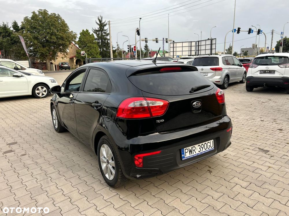Kia Rio 1.2 L - 10