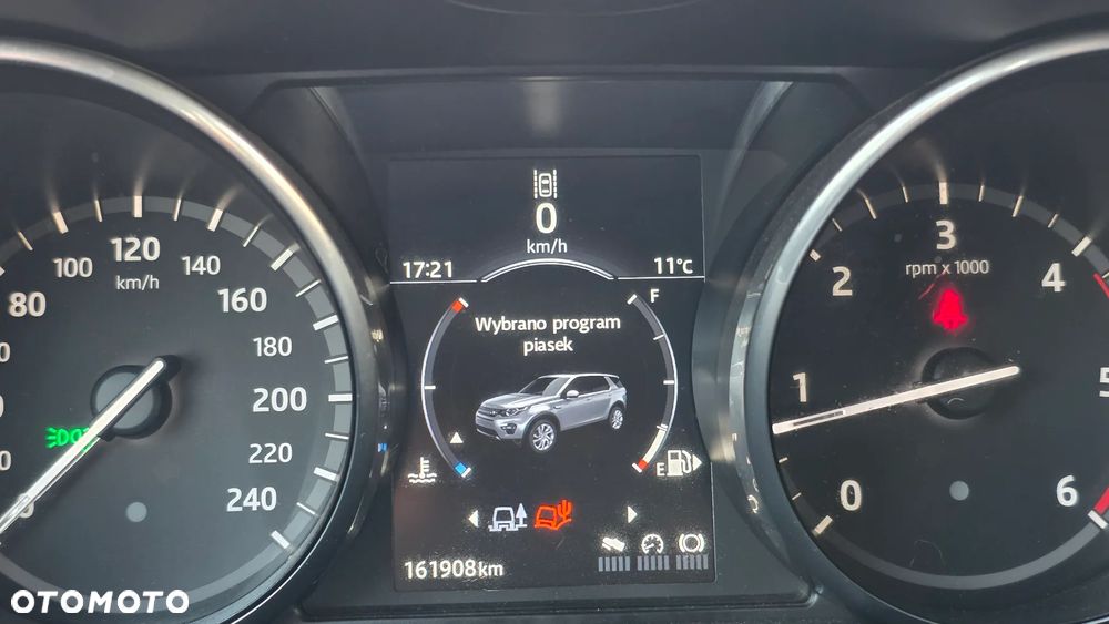 Land Rover Discovery Sport 2.0 TD4 HSE Luxury - 34