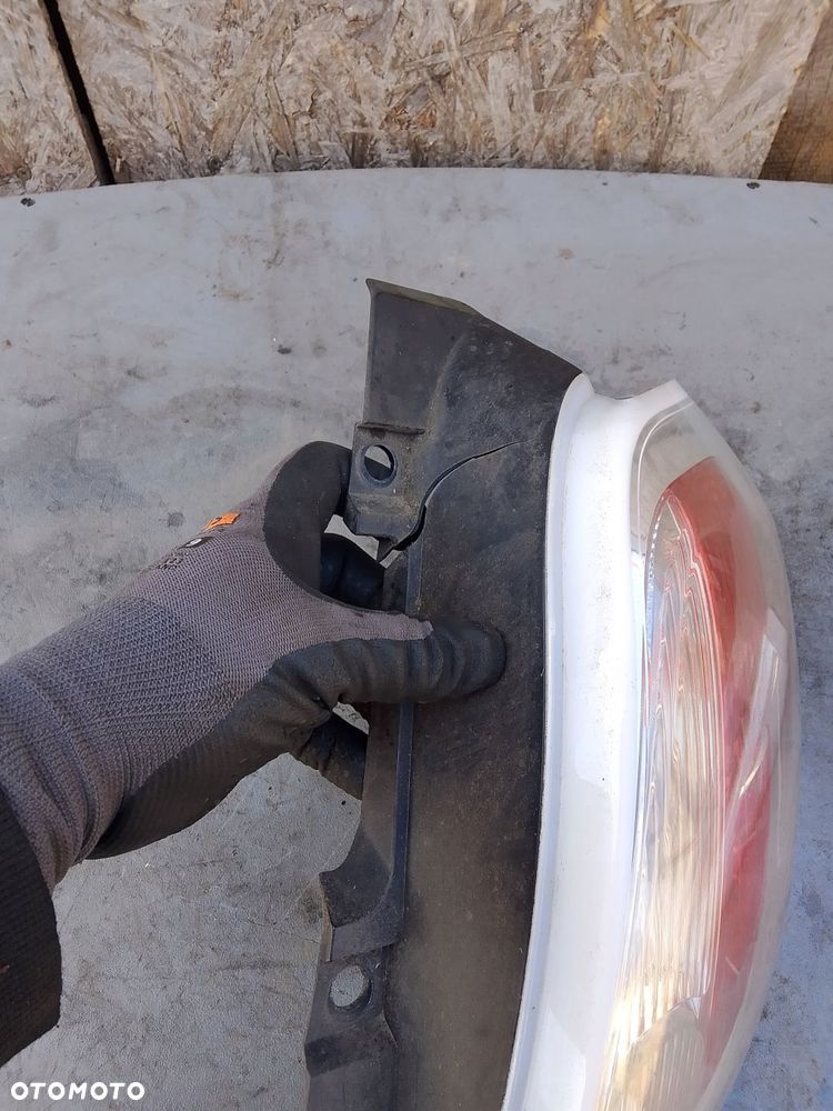 lampa prawy tył fiat 500 07- europa - 2
