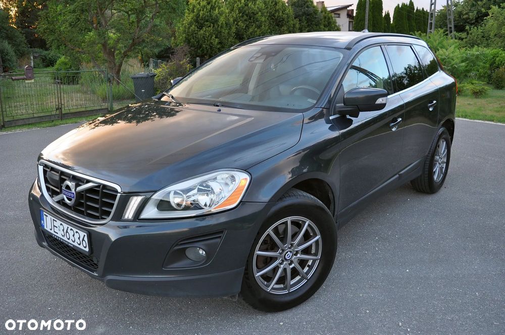 Volvo XC 60 2.4D AWD Momentum - 12