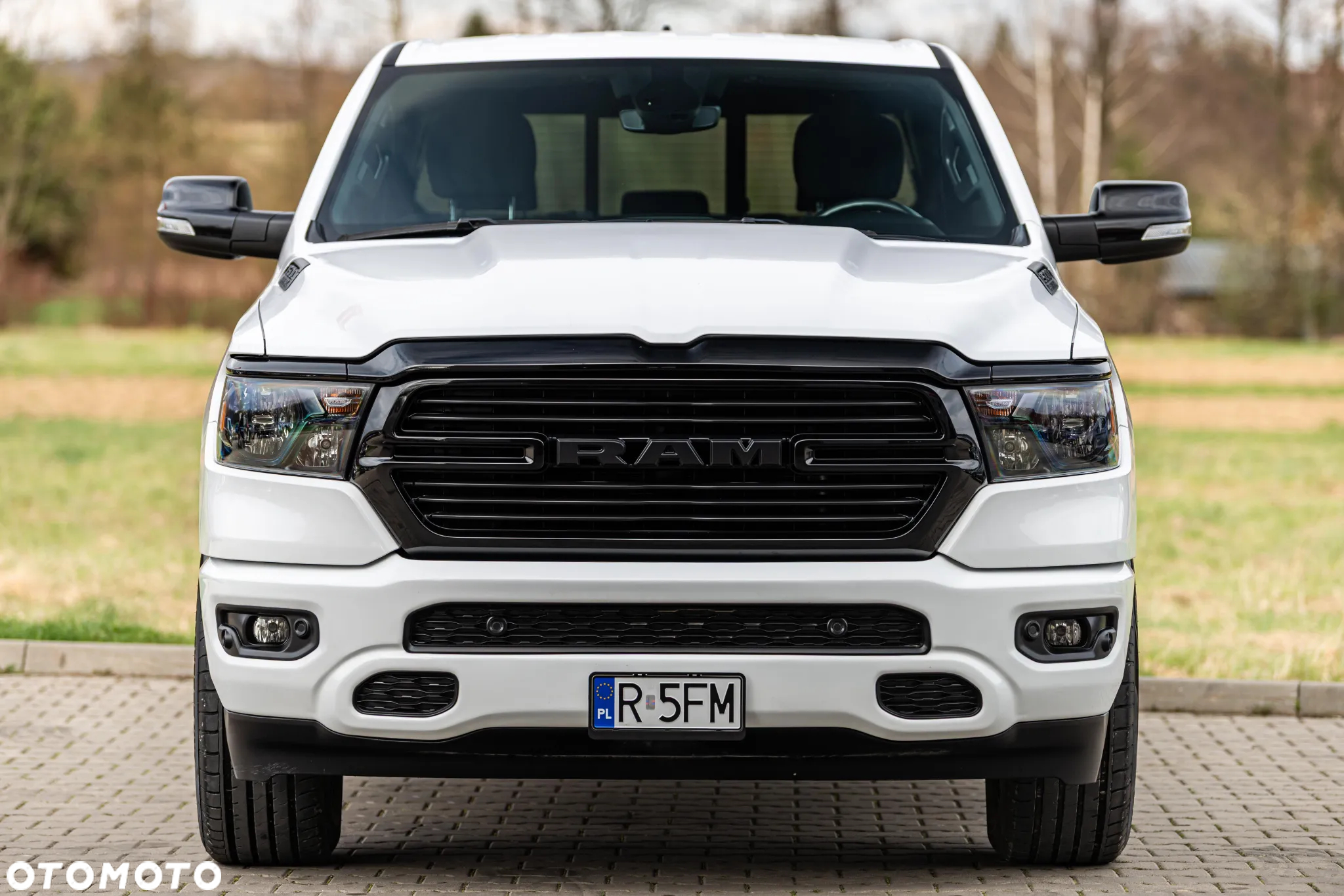 Dodge RAM 1500 5.7 4x4 - 14