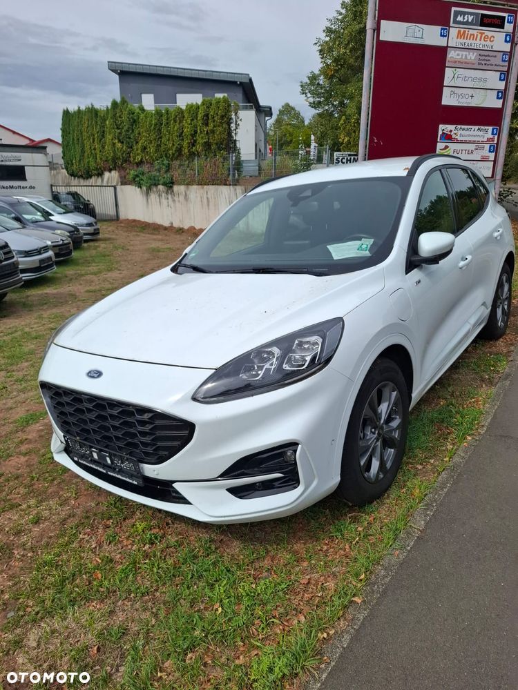 Ford Kuga - 1