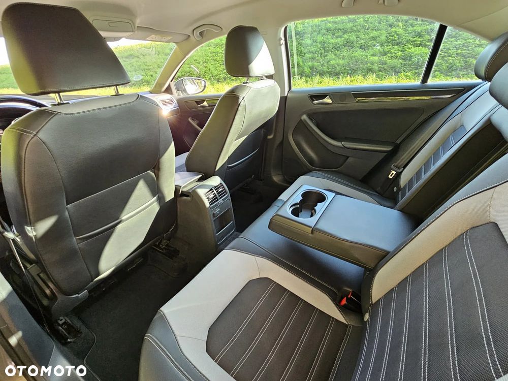 Volkswagen Jetta - 29
