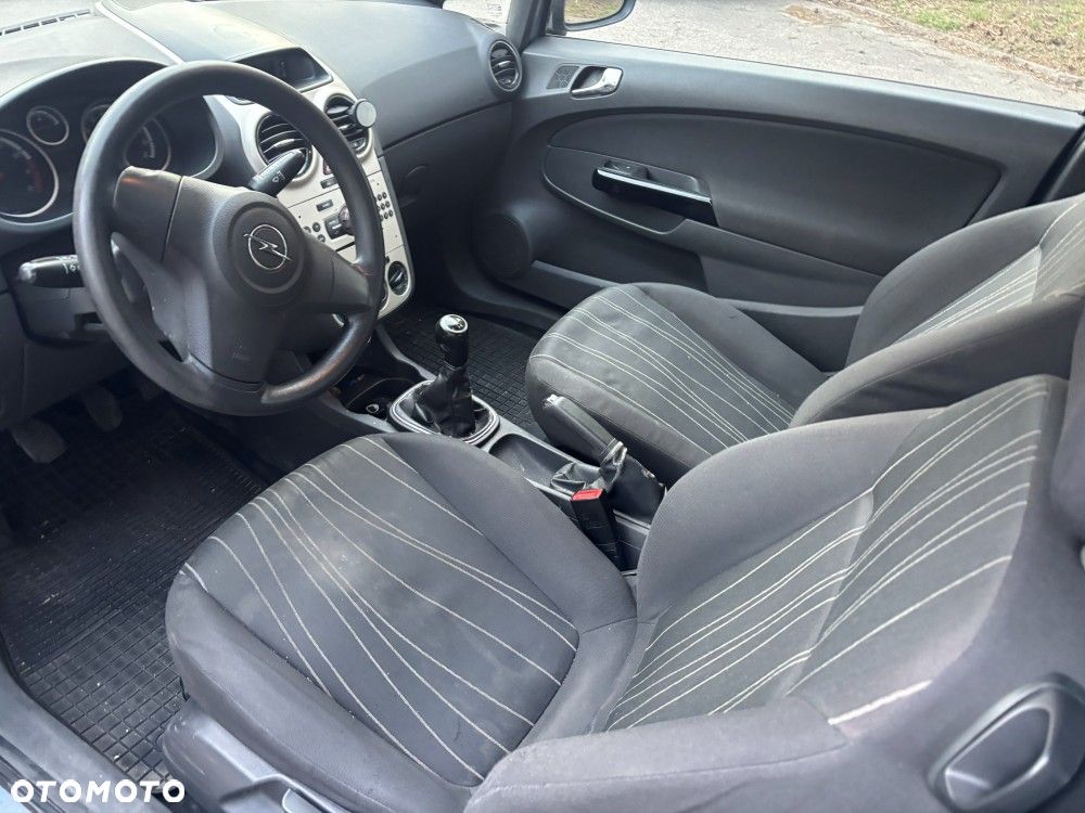 Opel Corsa 1.2 16V Enjoy - 5
