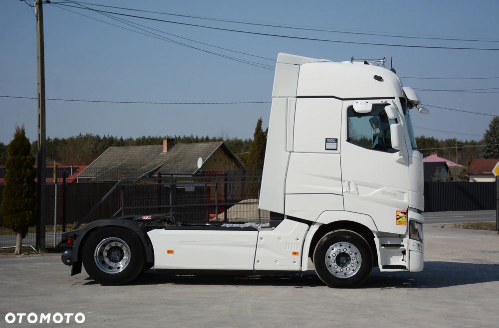 Renault T 520 Comfort / 2017r. / Cała na poduszkach / Kabina Salonka / 2 baki / Klima postojowa - 8