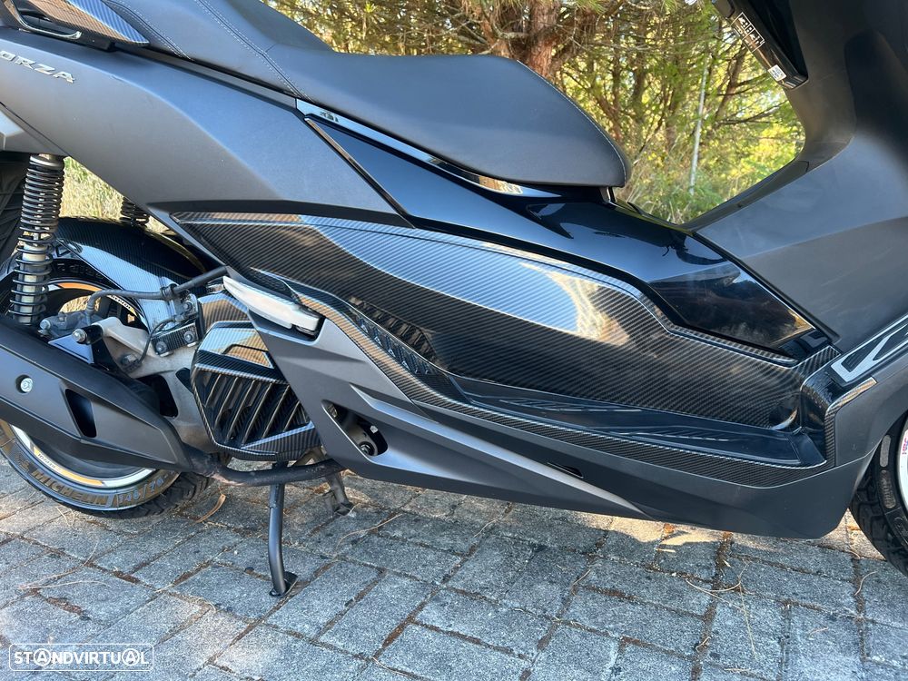 Honda Forza - 10