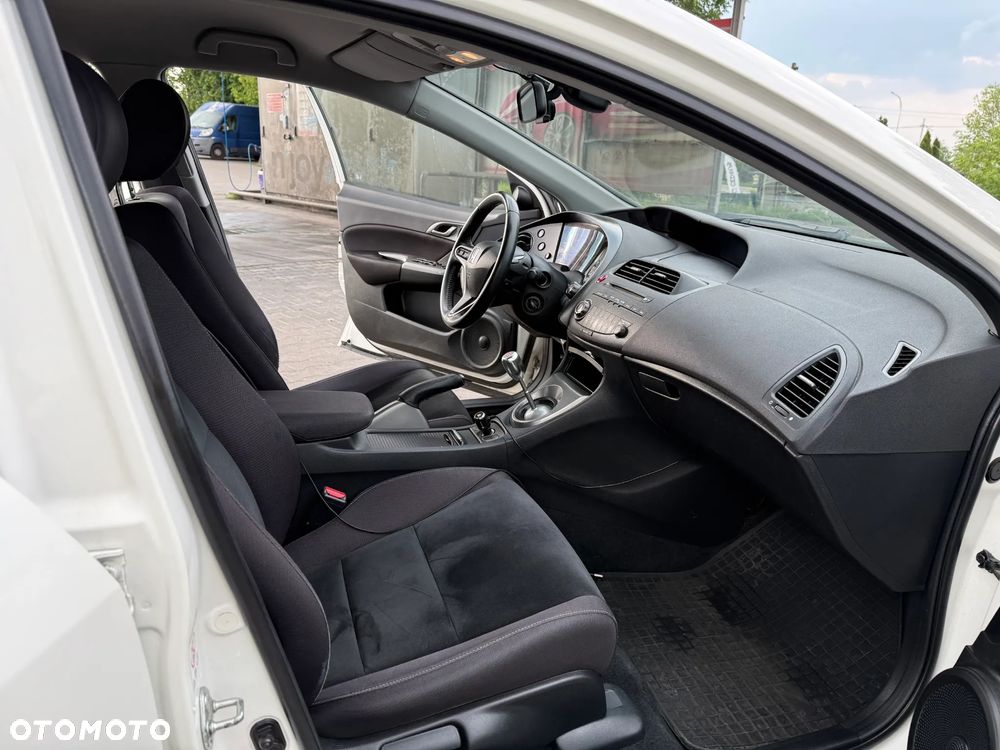 Honda Civic 1.8i-VTEC Sport - 10