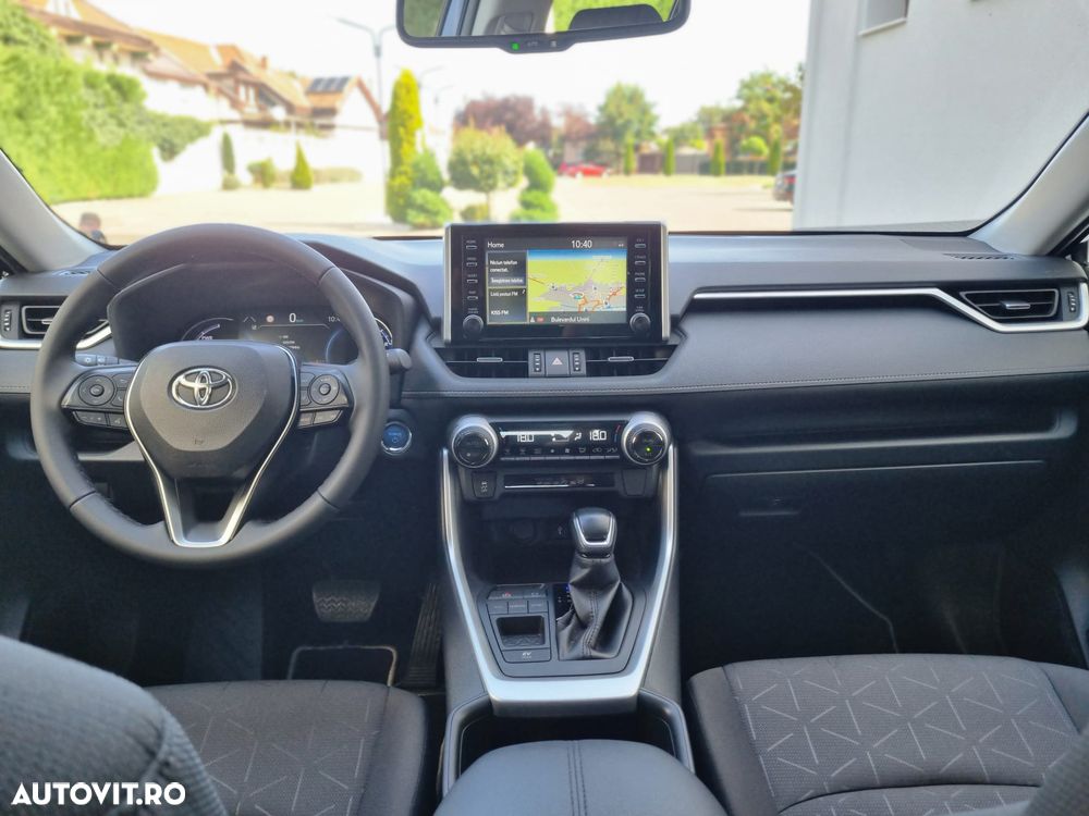 Toyota RAV4 - 12