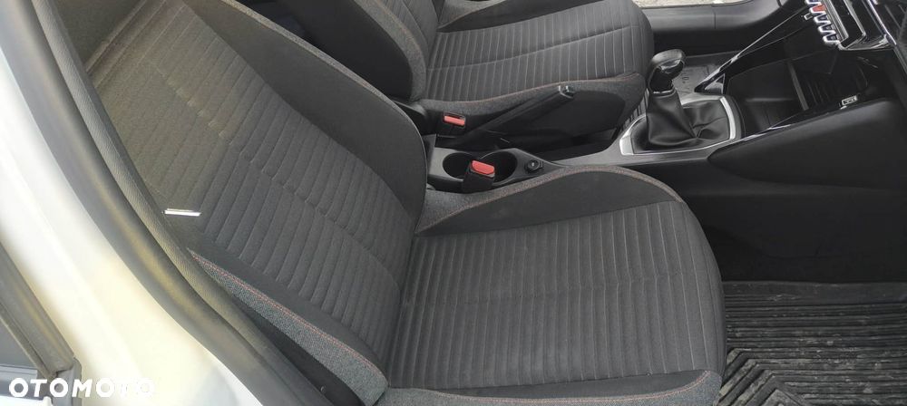 Peugeot 208 PureTech 75 Allure - 17