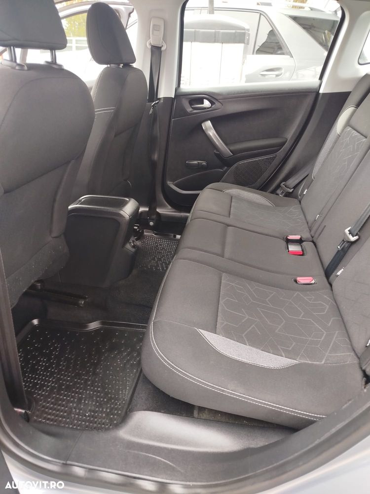 Peugeot 2008 1.2 PureTech Turbo EAT6 S&S Allure - 17